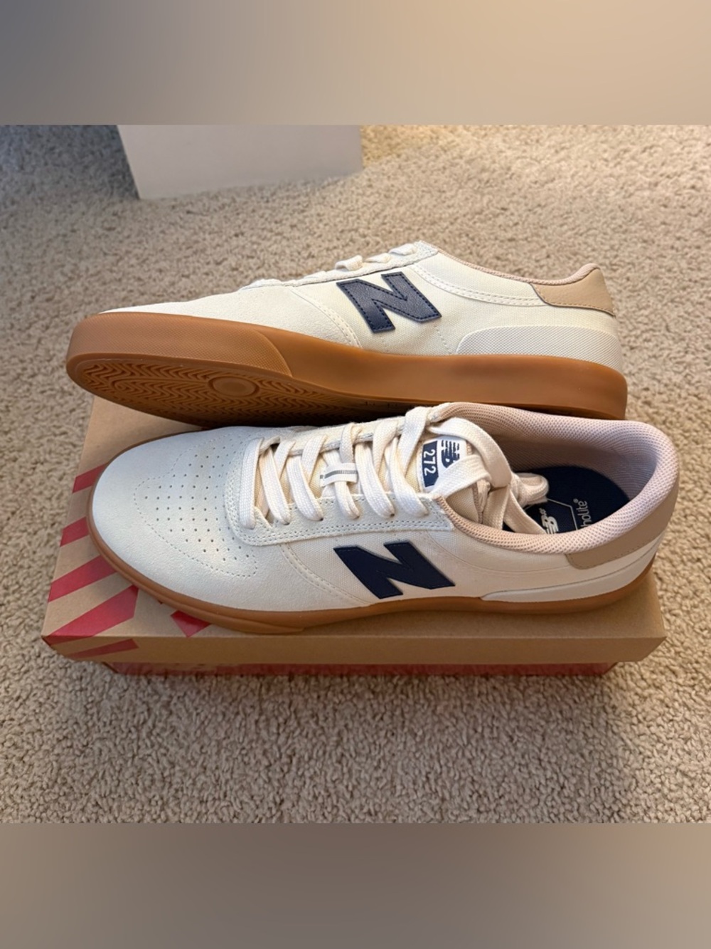 New Balance Men’s Cream and Navy 212 Low-Top Sneakers